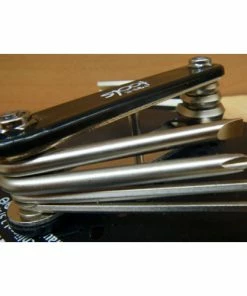 Pneumatiques Pour Cycles Outil Multifonctions : Clés Allen, Tournevis Plat Et Cruciforme : 7 Fonctions